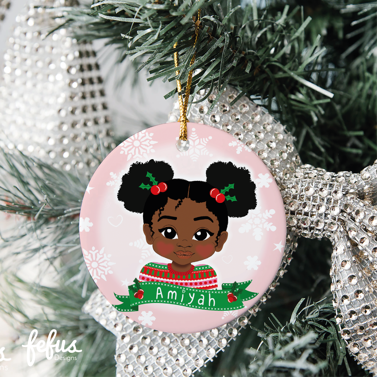 Additional product photo of the personalised Black girl Christmas bauble by Fefus Designs.